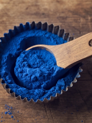 blue-spirulina-powder